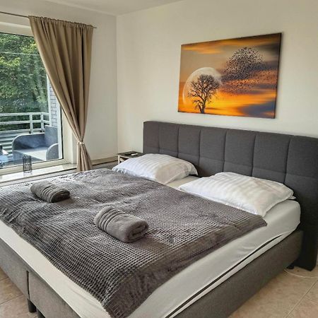 3 Zimmer Apartment Mit Balkon Wuppertal Exteriér fotografie